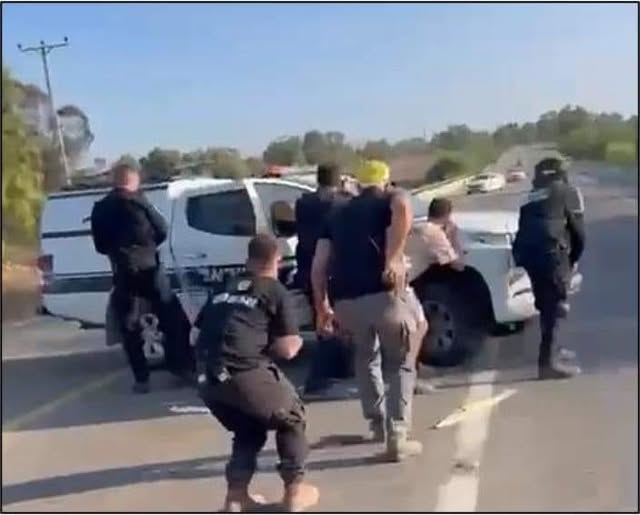 מהתמונה הזאת לא נותר אף אחד חי