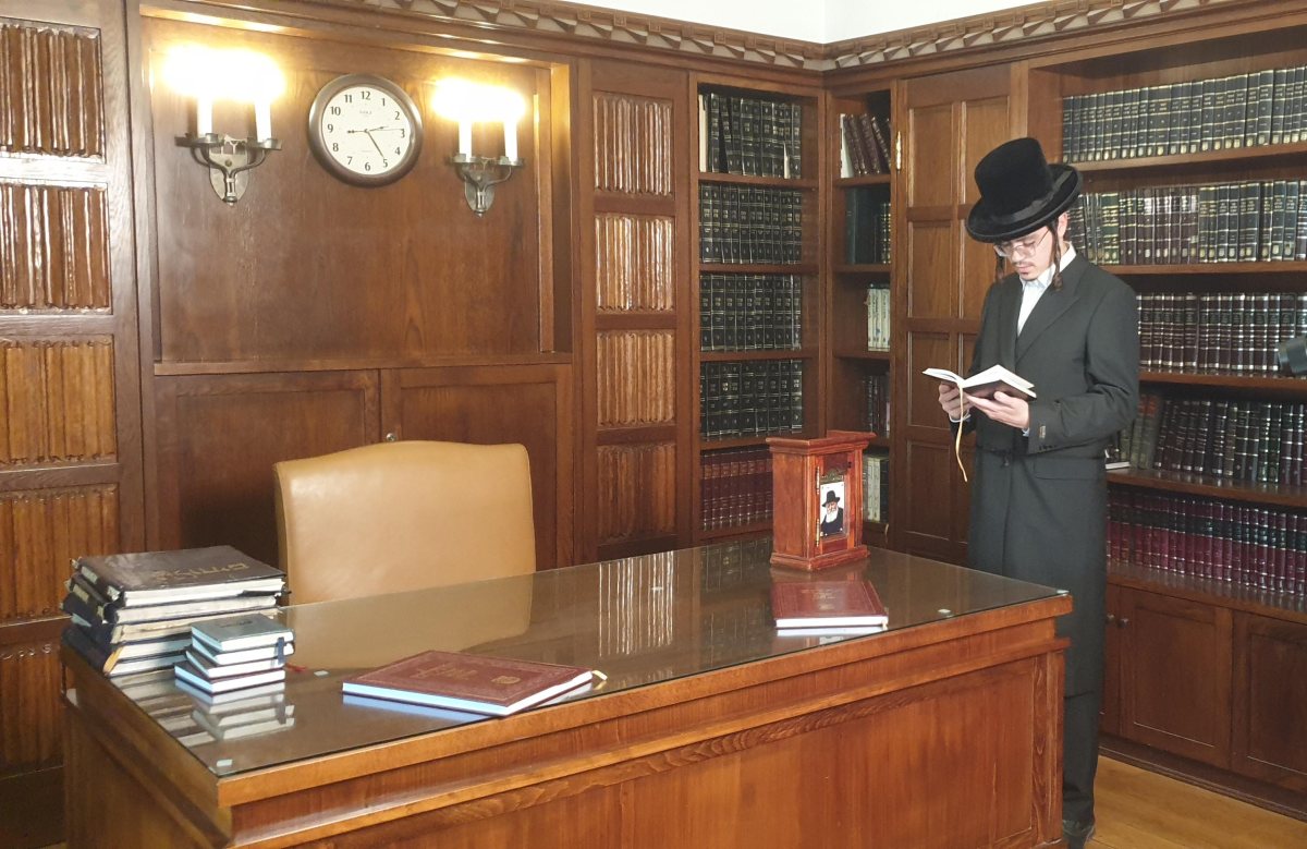 הזמר האשדודי בחדרו של הרבי