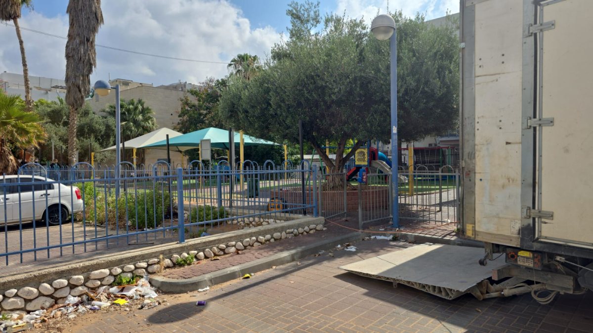 באדיבות המצלם