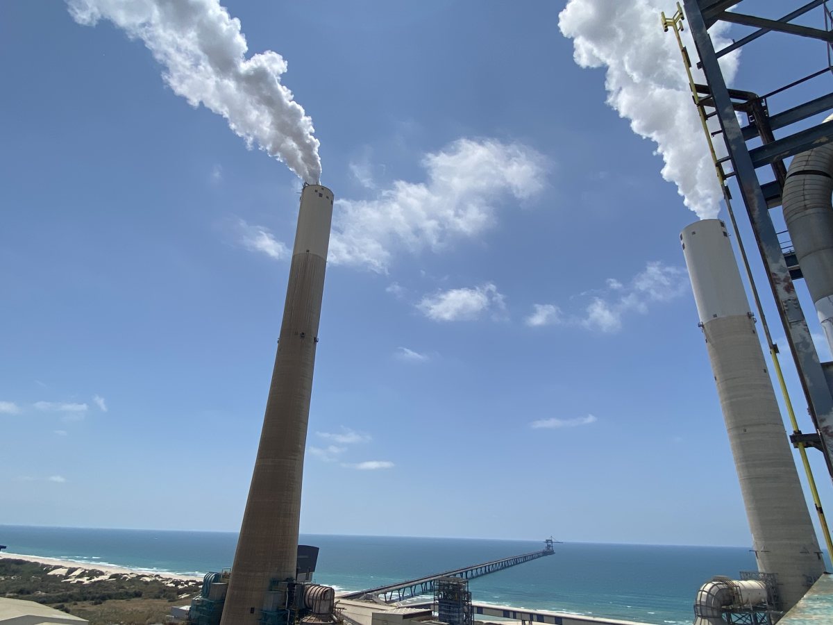 ארובות תחנת הכח רוטנברג (צילום: אשדוד נט)