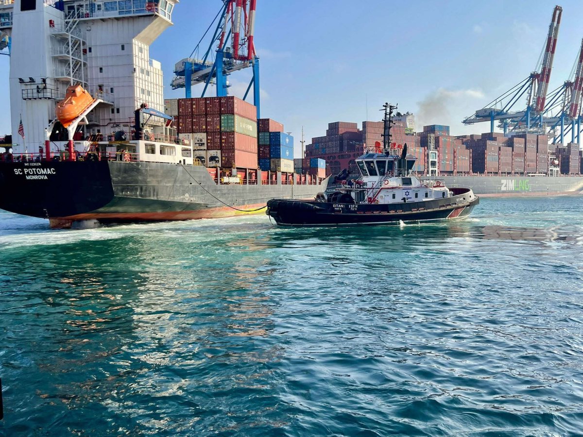 נמל אשדוד. מני בן הרוש