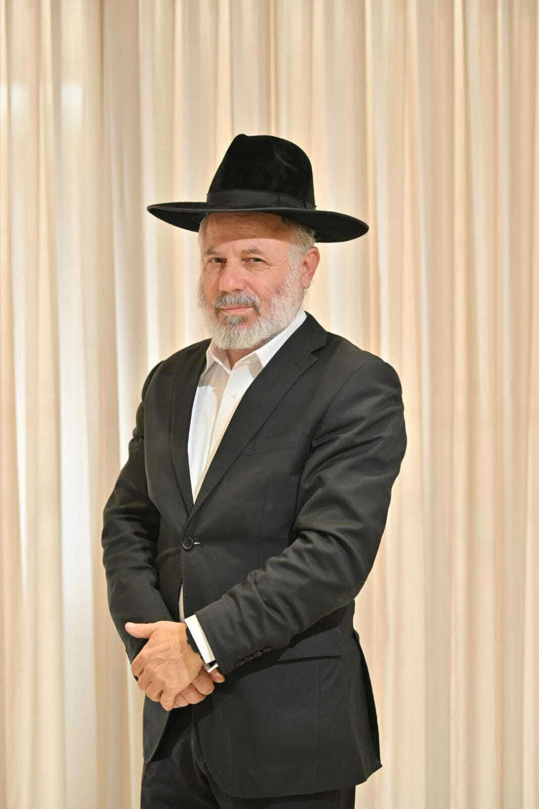 הרב עזרא שור