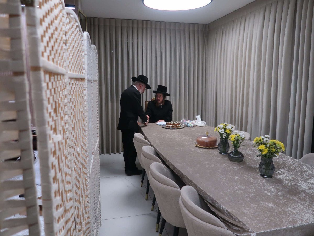 הרב שור אצל האדמור מסאדיגורה