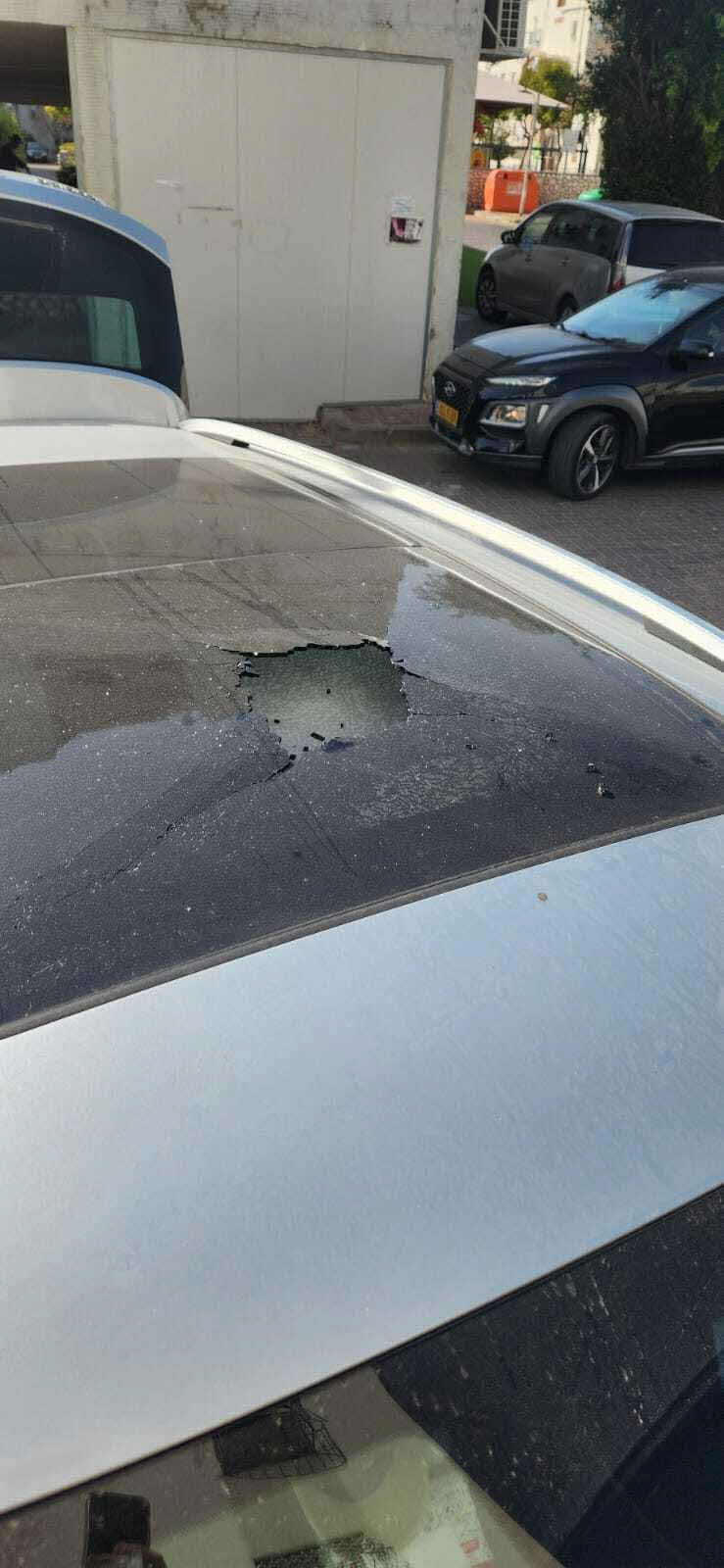 רכבו של איש הפרסום גיא אטיאס שניזוק. יוסי פישר