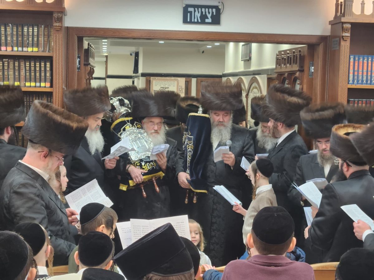 באדיבות המצלם