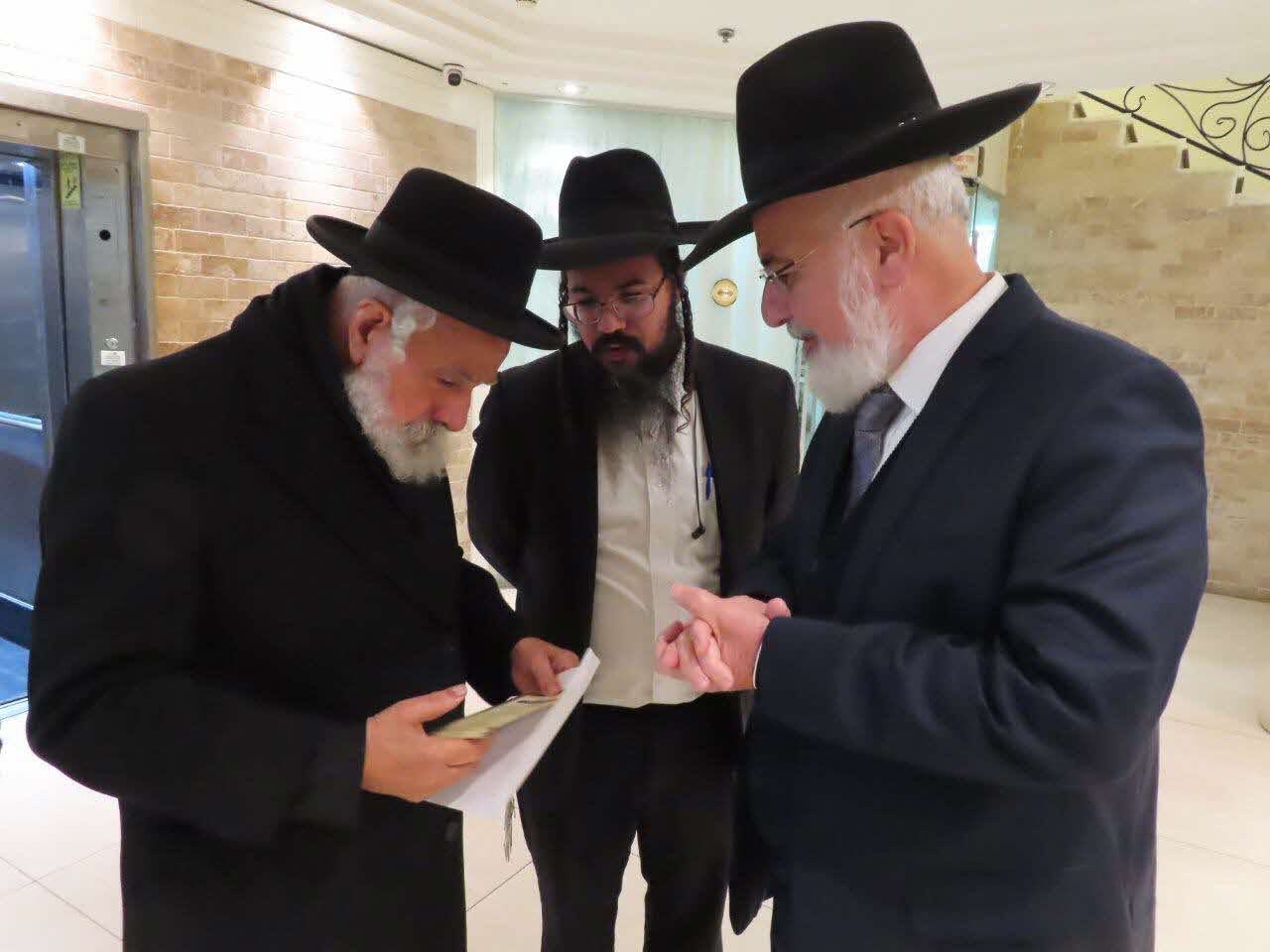 הרב דהן עם הרב מחפוד. מ' מיכאלי