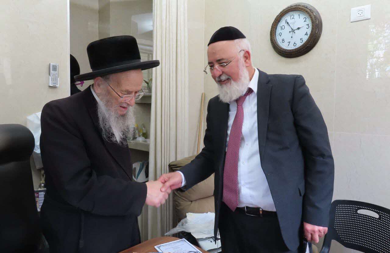 הרב דהן עם הגרח"פ הורביץ. מ' מיכאלי