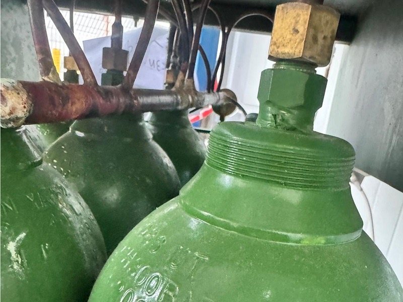 מיכלי חמצן (צילום מאתר משרד העבודה)