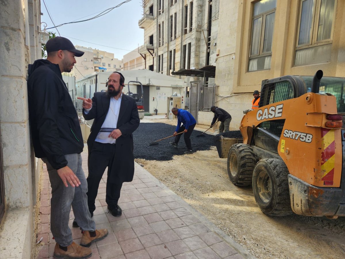 יהושע טננהויז בשטח