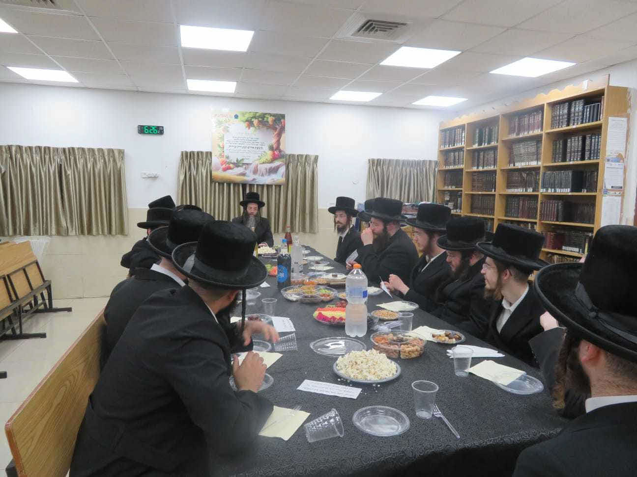 סיום בכולל סאדיגורה. מעגלים