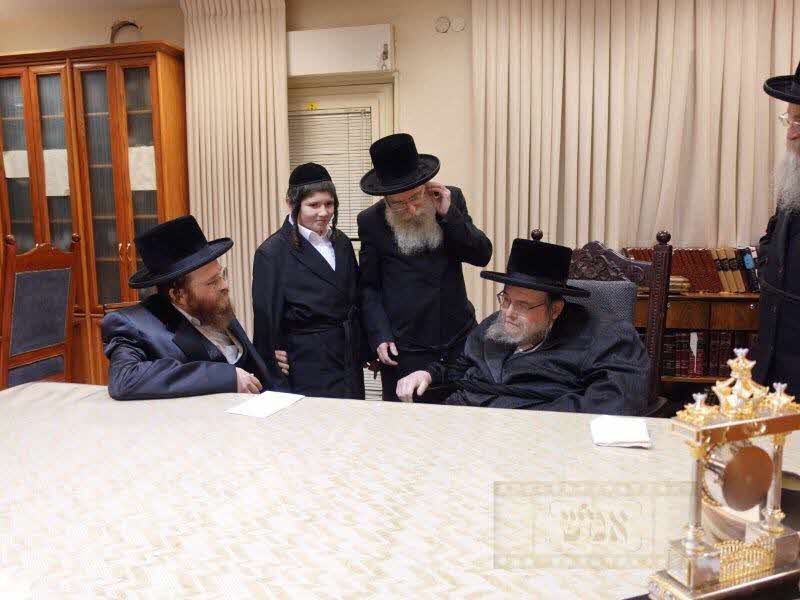 האדמור מנשעכיז מתברך. יהושע פרוכטר