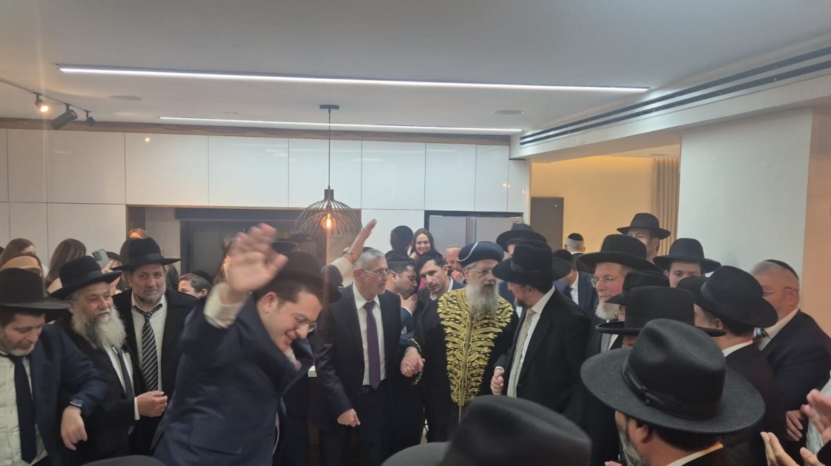 החגיגה בבית הרב