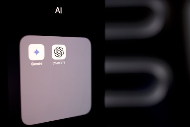 קרדיט-Photo by Solen Feyissa on Unsplash