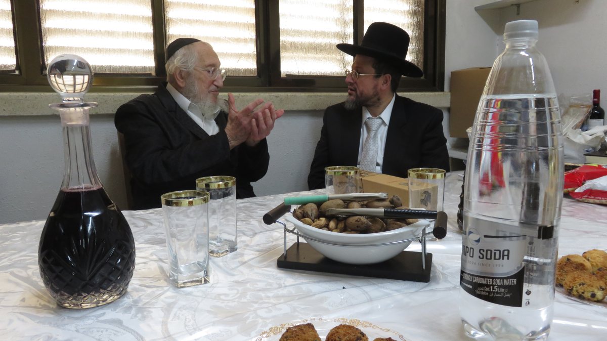 הרב דרעי אצל הגרי לוי. י' לוי