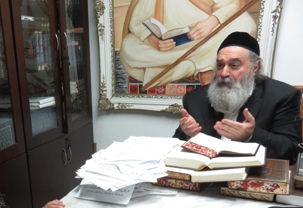 האדמור רבי יקותיאל בראיון. א' מיכאלי