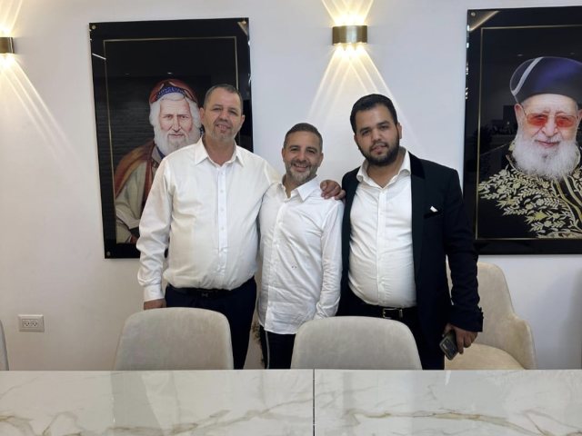 באדיבות המצלם