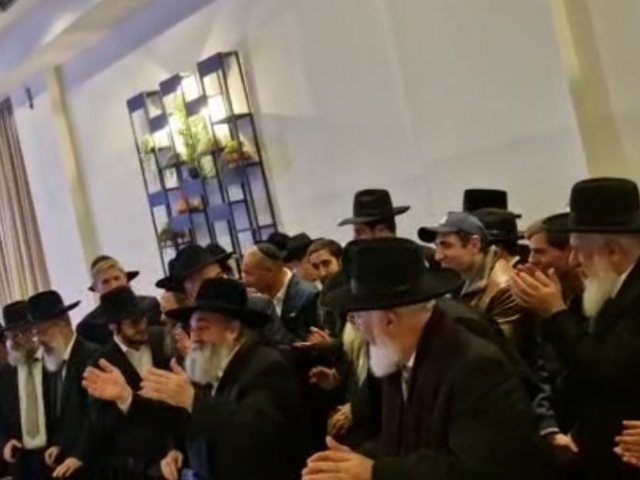 האדמור רבייקותיאל שליט"א בהילולא. א' מיכאלי