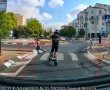 צפו: התקרב בתאוצה לעבר הילדה וכמעט פגע בה (וידאו)