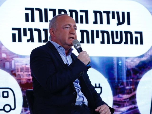 שאול שניידר בוועידת התחבורה (צילום: פבל טולצ'ינסקי)