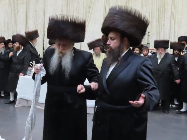 חתונת טשארנאביל. א' מיכאלי