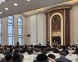 האדמו"ר רבי רפאל אבוחצירא במודיעין עילית. ש. לוי