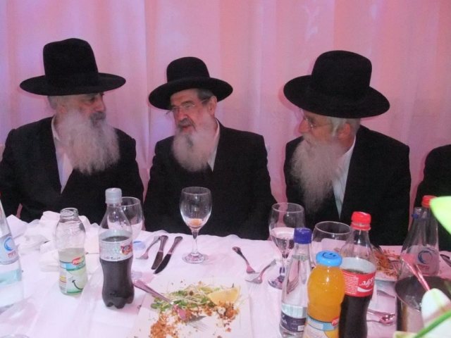 הגרב זצל בביקורו בעיר. א' מיכאלי