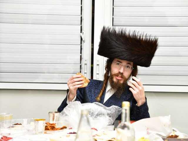 הרבי מוישיווא באשדוד. יוסי לוי