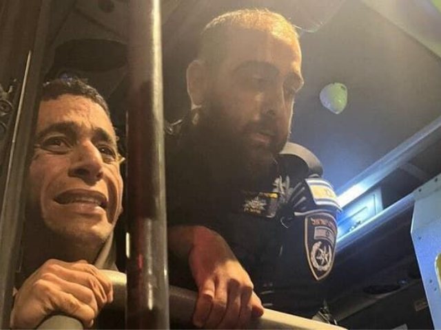 רגע המעצר של לוי בבני ברק, מתוך הסירטון (27 א' לחוק ז"י)