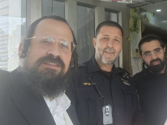 טננהויז עם המשק. המצלם