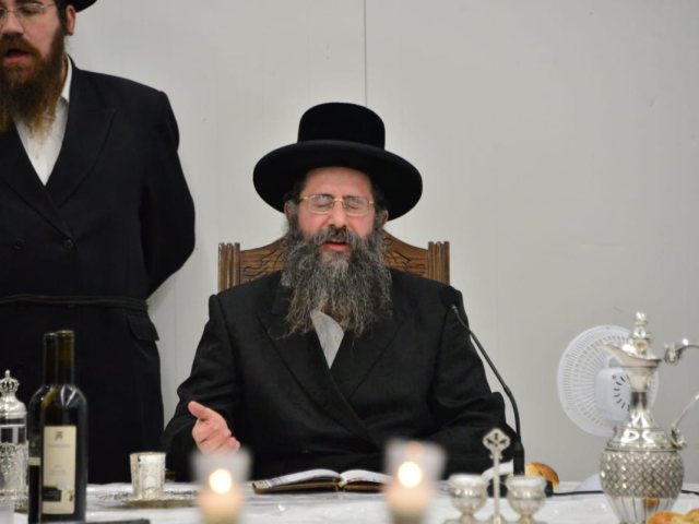 האדמור מטאלנא בטיש. יוסי לוי