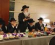 הרבנים האשדודים חגגו את אירוסי נכדם - וכולם כיבדו 