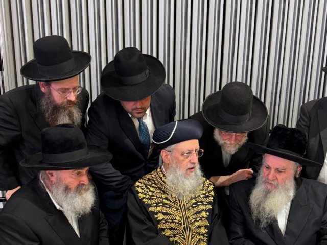 הגרד יוסף בחתונת האדמור רבי יקותיאל אבוחצירא. המצלם