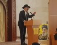 הרב דרעי נואם בכנס. מ' מיכאלי