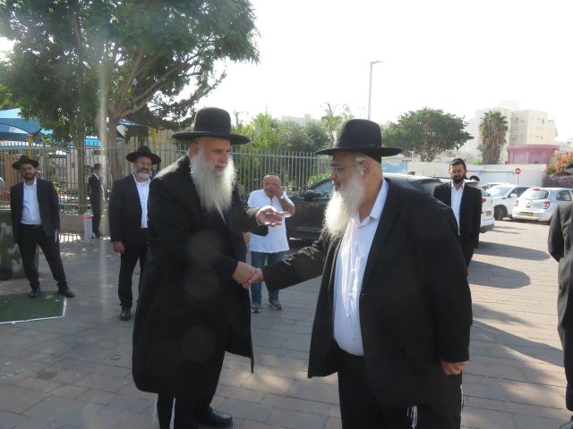 הרב שלמה לוינשטיין עם הרב מאיר אבוחצירא. א' מיכאלי