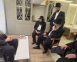 ראש ישיבת גרדנא מנחם את ר שאול לנדא. המצלם
