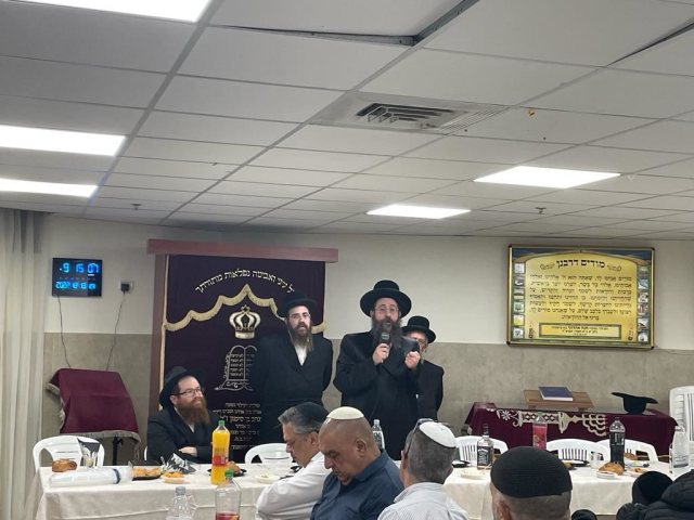 יט כסלו ברובע ט'. בית חבד רובע ט'