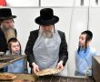 הא לחמא עניא: הרבי משאץ אשדוד במעמד אפיית מצות (גלריה) 