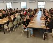700 ימים: קהילת בארי בחצרים קוראת – להחזיר את החטופים עכשיו