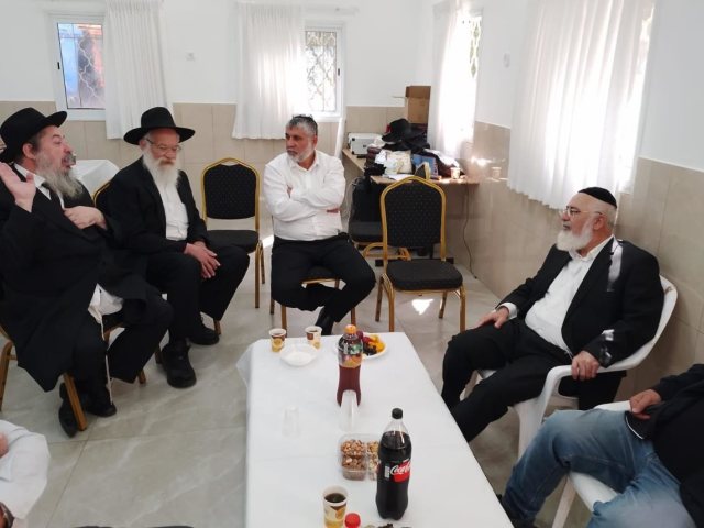 ניחום אבלים הרב דהן. א' מיכאלי