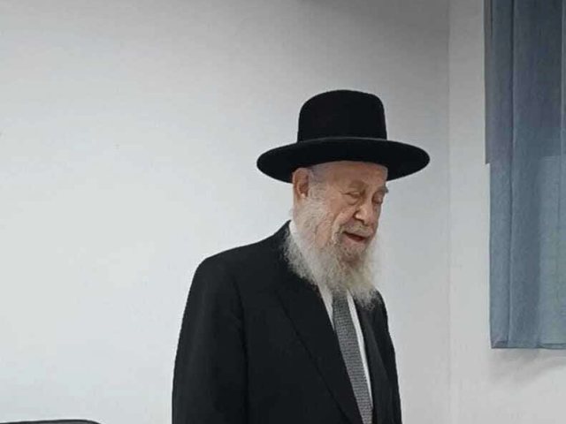 הרב שיינין בחנוכת 'המשכן'