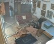 צפו: ביתה של המורה המיתולוגית נהרס כליל ודווקא אז היא פגשה במלאך השומר שלה 