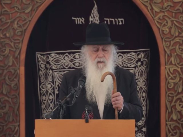 הרב דוד פינטו בישיבת בין הזמנים. א מיכאלי