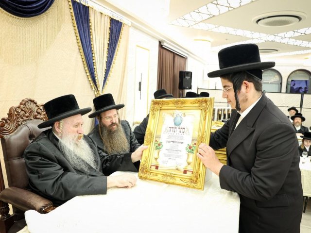 מעמד כבוד התרוה טשארנאביל. א. איזנבאך