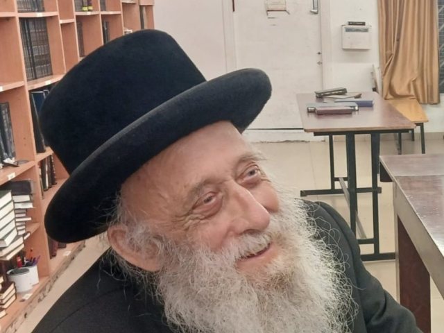 רבי נפתלי קליין. א' מיכאלי