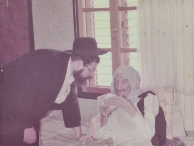 הרב גשייד עם הבאבא סאלי זי"ע. אלבום פרטי