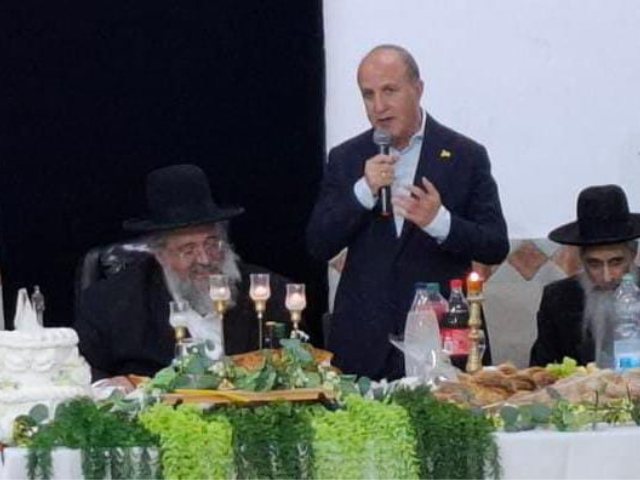 לסרי בשבע ברכות לבת החידא. א' מיכאלי