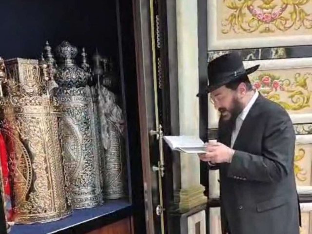 רבי שמואל טולידאנו בהילולת הבאבא סאלי. מ' מיכאלי
