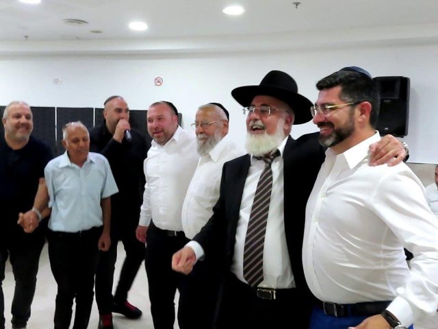 ריקוד שמחה של מצווה. מ. מיכאלי