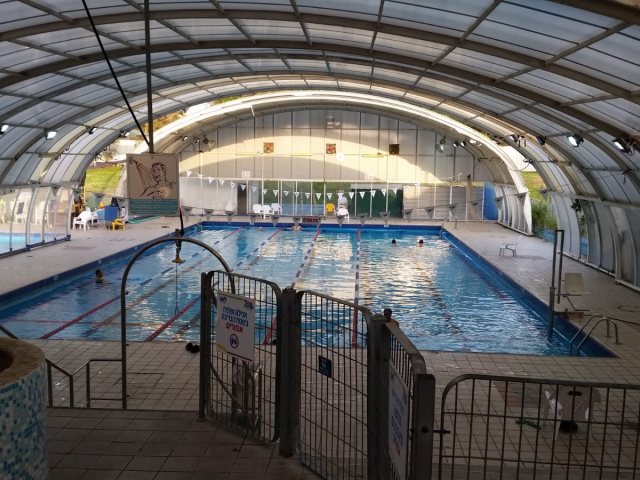בריכת בית לברון | צילום: עופר אשטוקר