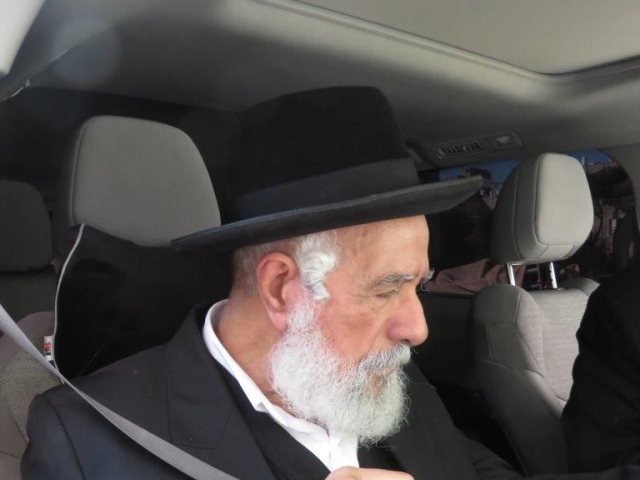 הגרש מחפוד בעיר. א' מיכאלי